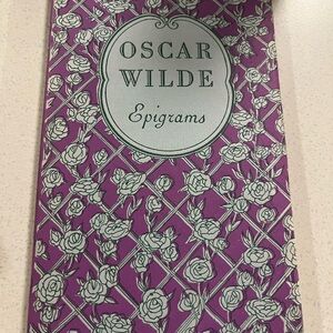 Oscar Wilde Epigrams Book